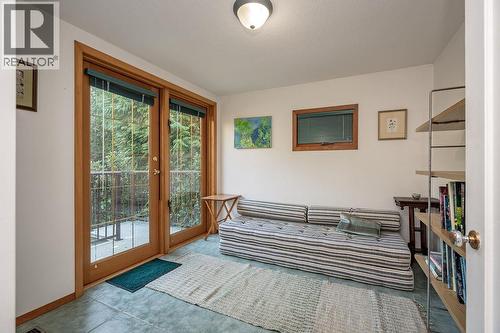 205 6Th Avenue, Castlegar, BC - Indoor Photo Showing Other Room