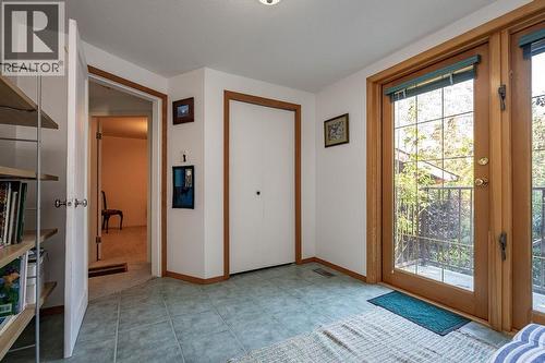 205 6Th Avenue, Castlegar, BC - Indoor Photo Showing Other Room