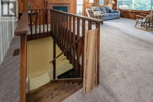 205 6Th Avenue, Castlegar, BC - Indoor Photo Showing Other Room