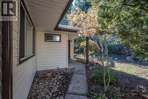 205 6Th Avenue, Castlegar, BC - Outdoor