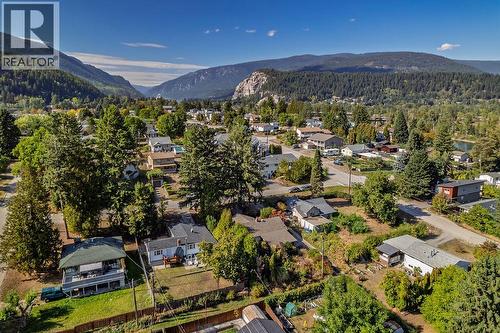 205 6Th Avenue, Castlegar, BC - Outdoor With View