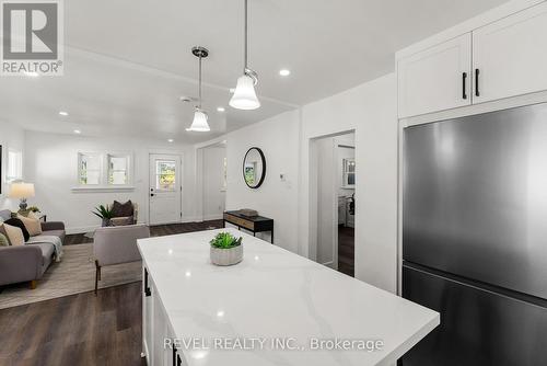 180 Hillcroft Street, Oshawa (O'Neill), ON - Indoor