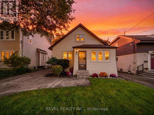 180 Hillcroft Street, Oshawa (O'Neill), ON - Outdoor