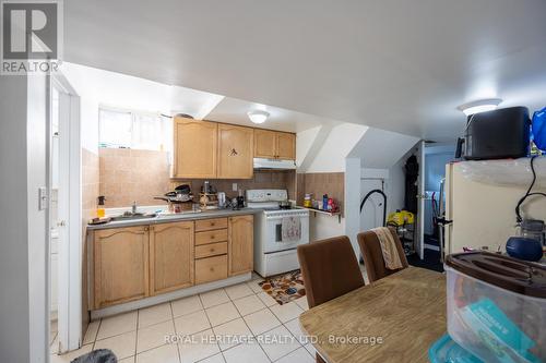 85 Painted Post Drive, Toronto (Woburn), ON - Indoor Photo Showing Kitchen