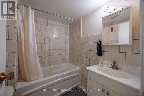 85 Painted Post Drive, Toronto (Woburn), ON - Indoor Photo Showing Bathroom