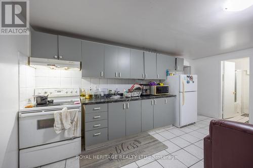 85 Painted Post Drive, Toronto (Woburn), ON - Indoor Photo Showing Kitchen