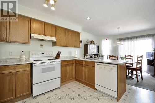 80 Hawkins Drive, Cambridge, ON - Indoor Photo Showing Kitchen With Double Sink