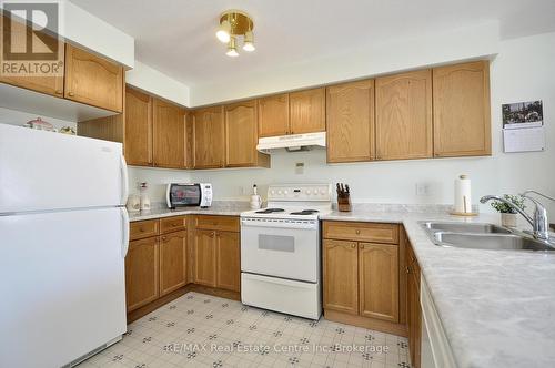 80 Hawkins Drive, Cambridge, ON - Indoor Photo Showing Kitchen With Double Sink