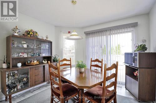 80 Hawkins Drive, Cambridge, ON - Indoor Photo Showing Dining Room