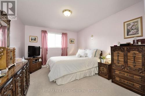 80 Hawkins Drive, Cambridge, ON - Indoor Photo Showing Bedroom