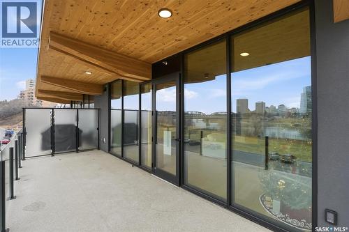301 212 E Saskatchewan Crescent E, Saskatoon, SK - Outdoor With Balcony With Exterior