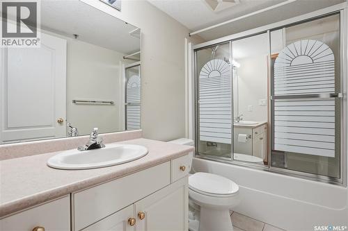 405 205 Mcintyre Street N, Regina, SK - Indoor Photo Showing Bathroom