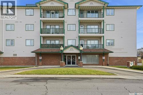 405 205 Mcintyre Street N, Regina, SK - Outdoor With Balcony With Facade