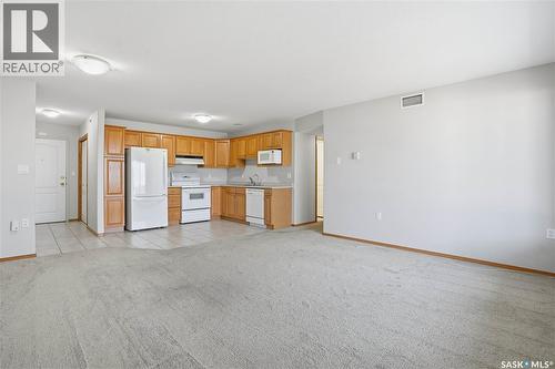 405 205 Mcintyre Street N, Regina, SK - Indoor Photo Showing Kitchen