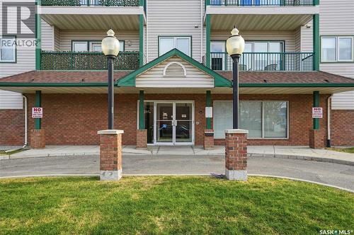 405 205 Mcintyre Street N, Regina, SK - Outdoor With Balcony With Exterior