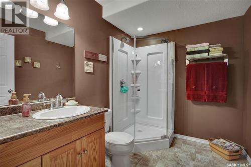 208 Maccormack Road, Martensville, SK - Indoor Photo Showing Bathroom