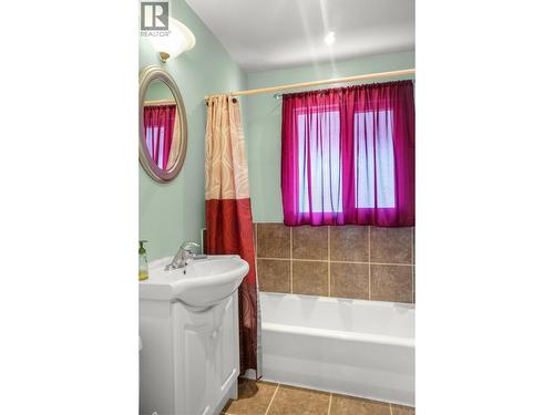 89 Mallard Street, Kitimat, BC - Indoor Photo Showing Bathroom