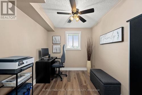 Cozy additional workspace/ 2nd bedroom - 102 - 74 The Queensway S, Georgina, ON - Indoor Photo Showing Office