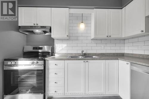 16 - 1786 Attawandaron Road, London North (North F), ON - Indoor Photo Showing Kitchen With Double Sink