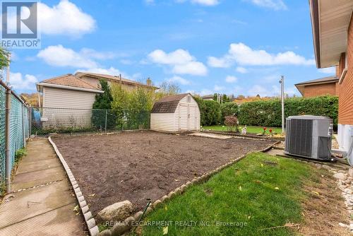 11 Marcella Crescent, Hamilton, ON - Outdoor