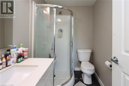 216 - 1291 Gordon Street, Guelph, ON - Indoor Photo Showing Bathroom
