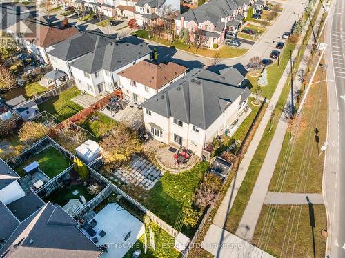 1048 Zimmerman Crescent, Milton, ON - Outdoor