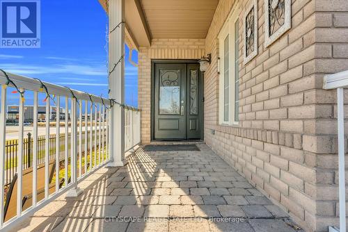 1048 Zimmerman Crescent, Milton, ON - Outdoor With Exterior