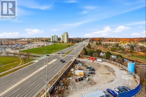 906 - 2495 Eglinton Avenue W, Mississauga, ON - Outdoor With View