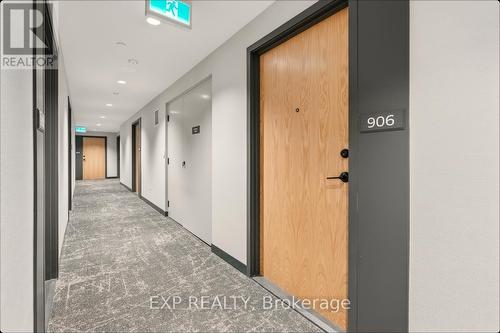 906 - 2495 Eglinton Avenue W, Mississauga, ON - Indoor Photo Showing Other Room