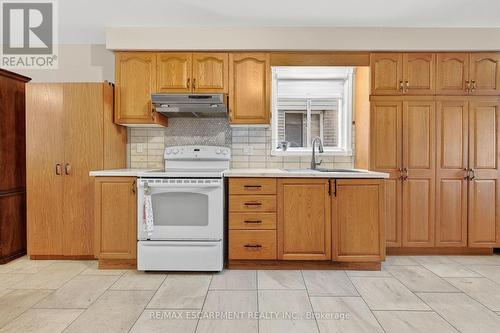 36 Cluny Avenue, Hamilton, ON - Indoor Photo Showing Kitchen