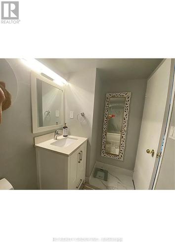 1903 - 150 Charlton Avenue E, Hamilton, ON -  Photo Showing Bathroom