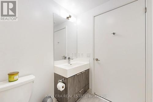 413 - 30 Samuel Wood Way, Toronto, ON - Indoor Photo Showing Bathroom
