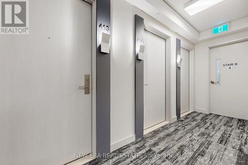 413 - 30 Samuel Wood Way, Toronto, ON - Indoor Photo Showing Other Room