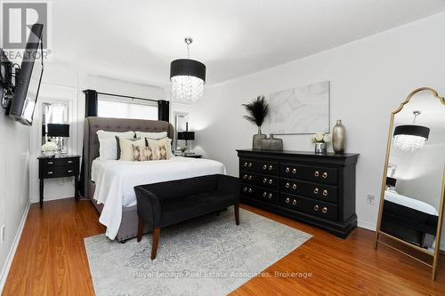 11 Redfinch Way, Brampton, ON - Indoor Photo Showing Bedroom