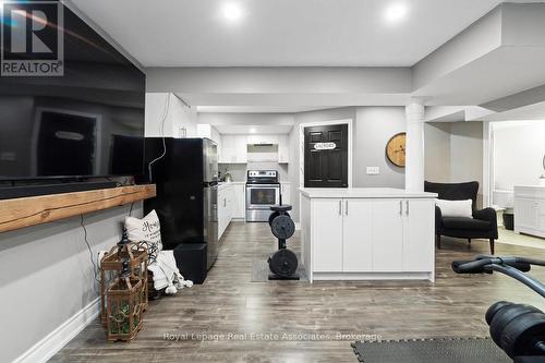 11 Redfinch Way, Brampton, ON - Indoor