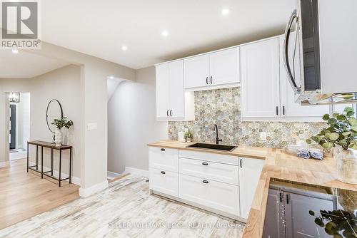 32 Cumberland Avenue, Hamilton, ON - Indoor Photo Showing Kitchen