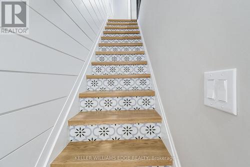 32 Cumberland Avenue, Hamilton, ON - Indoor Photo Showing Other Room