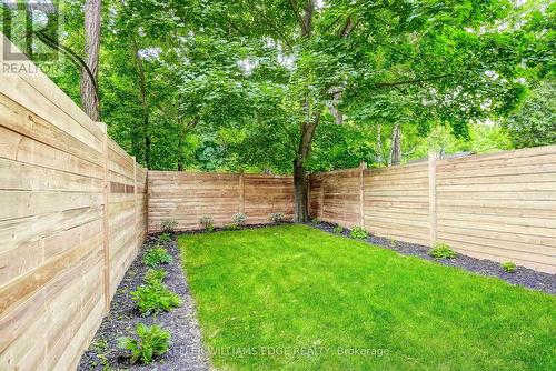 32 Cumberland Avenue, Hamilton, ON - Outdoor