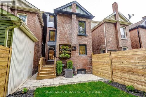32 Cumberland Avenue, Hamilton, ON - Outdoor