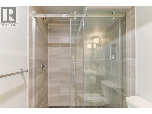 4897 Warbler Court Lot# Lot 25, Kelowna, BC - Indoor Photo Showing Bathroom
