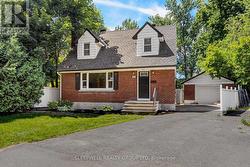 2209 BEL-AIR DRIVE  Ottawa, ON K2C 0X2