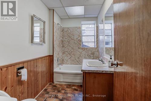 89 Wembley Drive, Toronto, ON - Indoor Photo Showing Bathroom