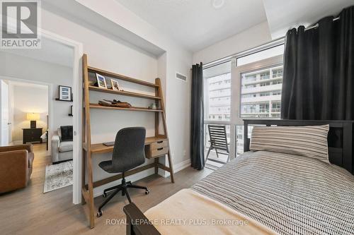 406 - 65 Speers Road, Oakville, ON - Indoor