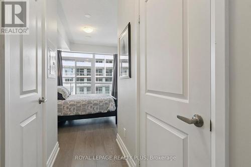 406 - 65 Speers Road, Oakville, ON - Indoor Photo Showing Other Room