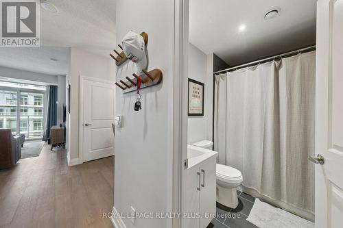 406 - 65 Speers Road, Oakville, ON - Indoor Photo Showing Bathroom