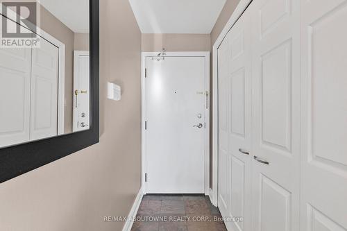 501 - 700 Constellation Drive, Mississauga, ON - Indoor Photo Showing Other Room
