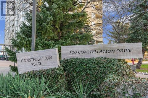 501 - 700 Constellation Drive, Mississauga, ON - Outdoor With View