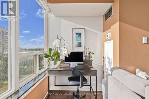 501 - 700 Constellation Drive, Mississauga, ON - Indoor Photo Showing Office