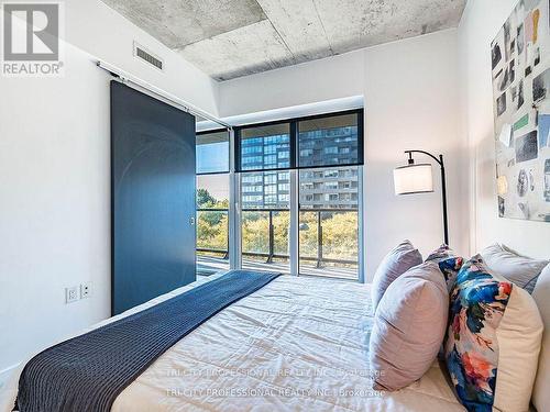 304 - 170 Bayview Avenue, Toronto, ON - Indoor Photo Showing Bedroom