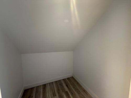 Autre - 359 Av. Lefebvre, Chandler, QC - Indoor Photo Showing Other Room